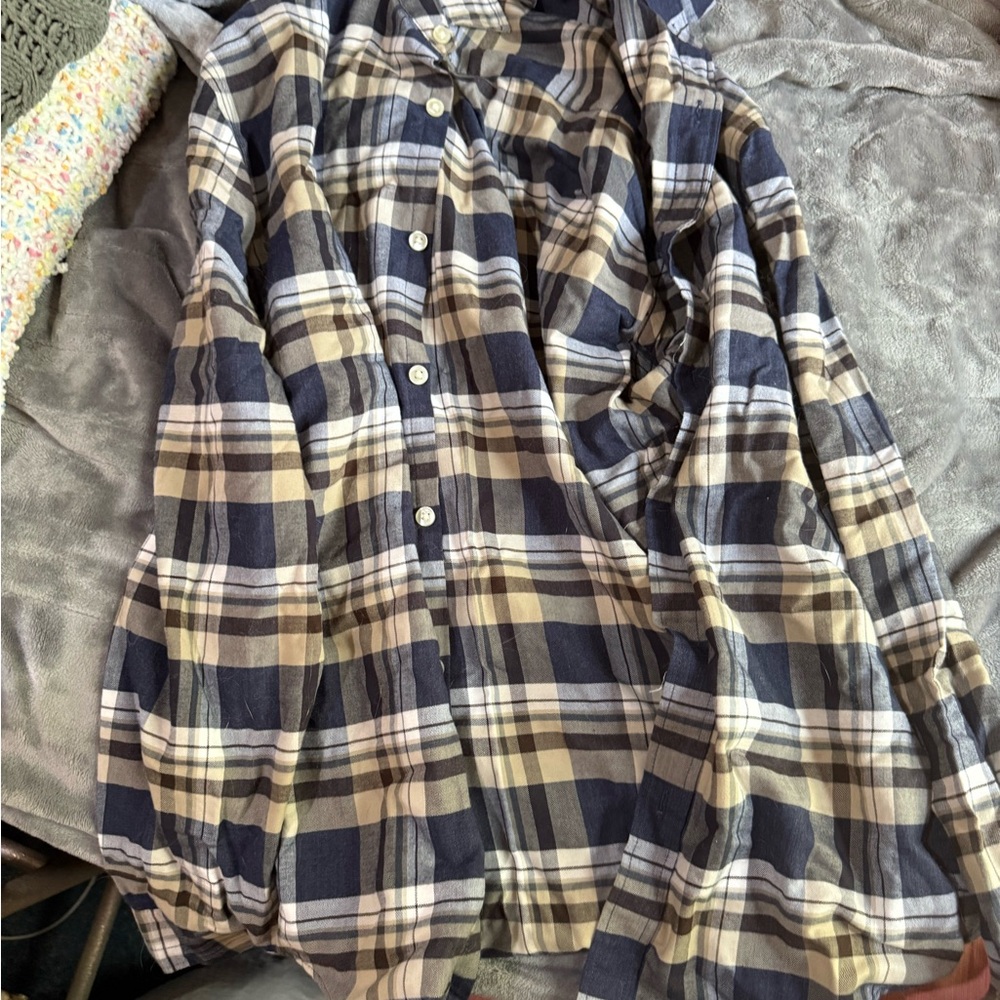 Van Heusen Casual Blue and Tan Plaid Shirt